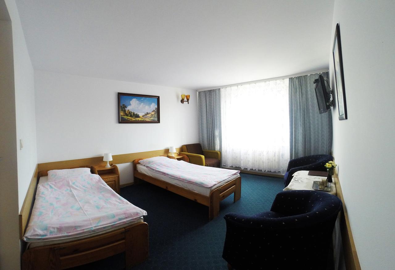 Hotel Kot Siestrzen エクステリア 写真
